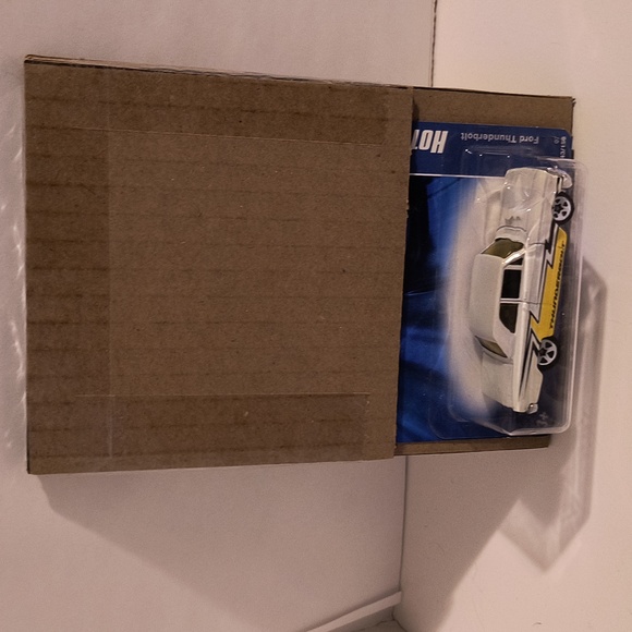 D1 Hot Wheels  Ford  Thunderbolt - Picture 3 of 3